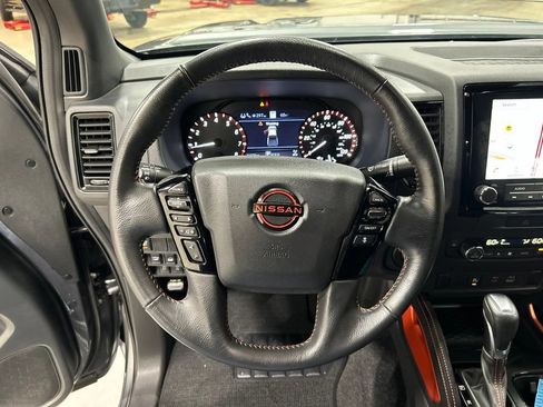 Used 2023 Nissan Frontier PRO-4X w/ Technology Package AWD/4WD image 16