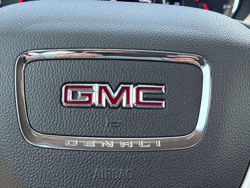 Used 2018 GMC Acadia Denali w/ LPO, Cargo Package FWD image 32