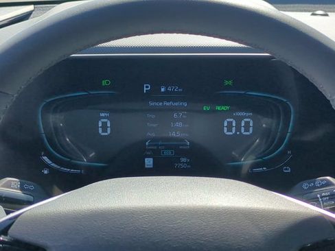 Certified 2025 Kia Niro EX FWD image 20