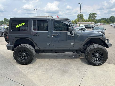 Used 2016 Jeep Wrangler Unlimited Sport w/ Max Tow Package AWD/4WD image 4