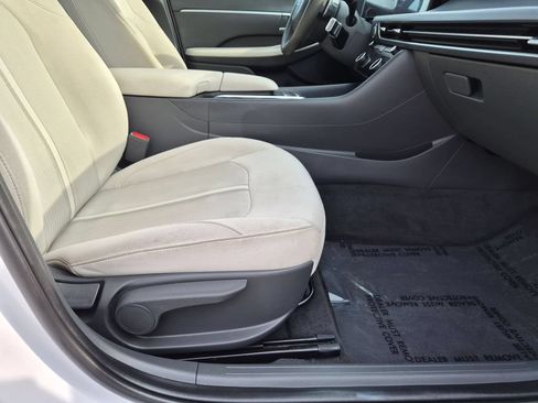Used 2025 Hyundai Sonata SEL FWD image 28