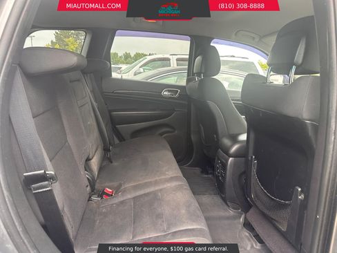 Used 2012 Jeep Grand Cherokee Laredo AWD/4WD image 18