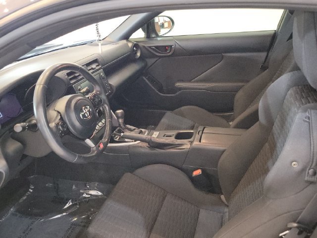 Used 2024 Toyota GR86 RWD image 11
