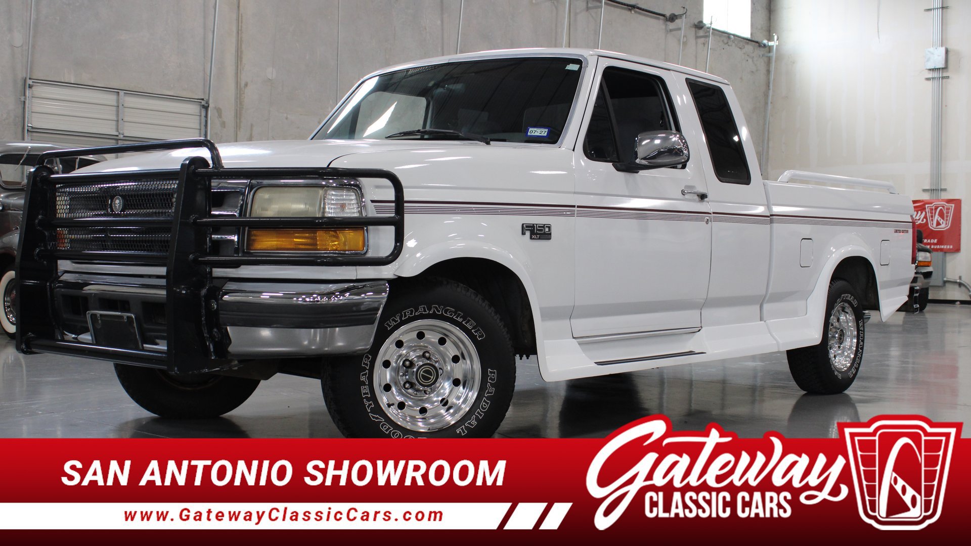 Used 1996 Ford F150 2WD SuperCab image 1