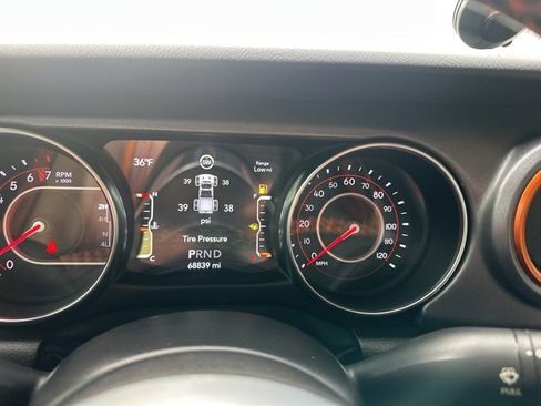 Used 2021 Jeep Gladiator Mojave image 40