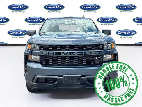 Used 2020 Chevrolet Silverado 1500 Custom w/ Custom Value Package AWD/4WD image 2