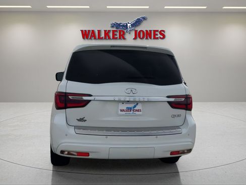 Used 2021 INFINITI QX80 Luxe w/ Cargo Package image 7