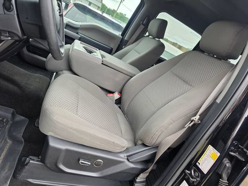 Used 2018 Ford F250 XLT w/ XLT Premium Package AWD/4WD image 6
