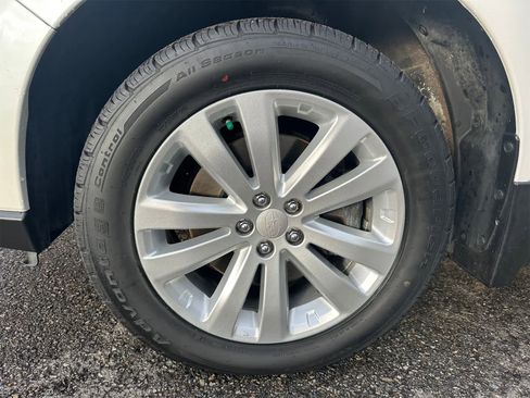 Used 2014 Subaru Forester 2.0XT Touring image 8