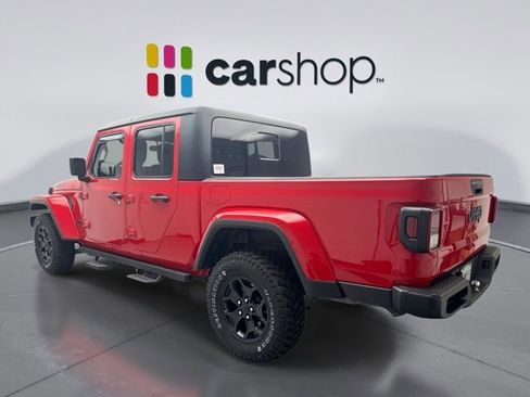 Used 2022 Jeep Gladiator Sport AWD/4WD image 3