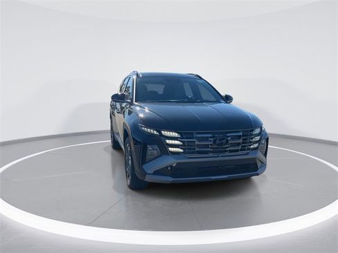 Certified 2025 Hyundai Tucson Limited image 2