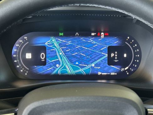 Certified 2025 Volvo XC40 B5 Plus image 24