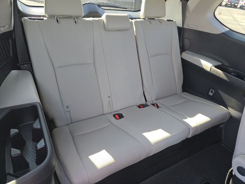 Used 2025 Toyota Grand Highlander XLE image 13