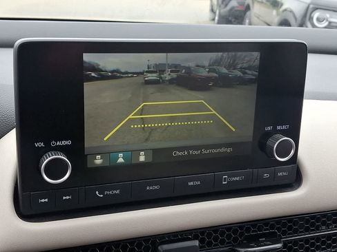 Used 2025 Honda HR-V LX image 18