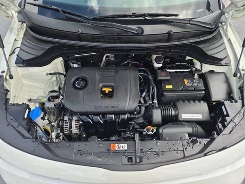 Used 2025 Kia Soul LX FWD image 34