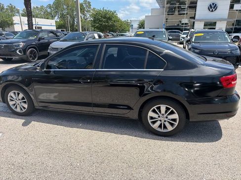 Used 2015 Volkswagen Jetta SE FWD image 8
