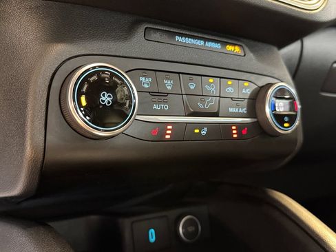 Used 2020 Ford Escape SEL AWD/4WD image 30