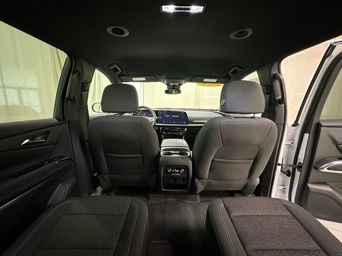Certified 2024 Chevrolet Traverse LT w/ LPO, Floor Liner Package FWD image 20