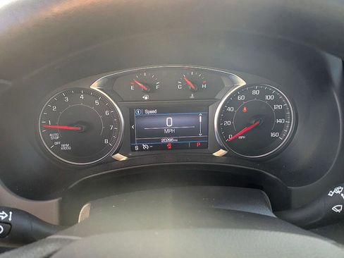 Used 2024 GMC Terrain SLE image 19