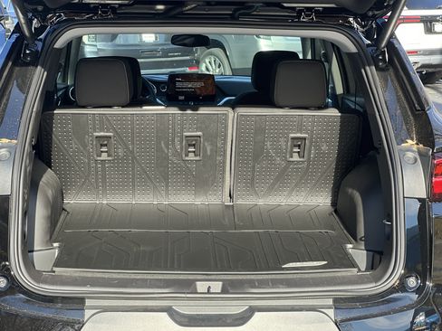 New 2026 Chevrolet Blazer LT image 13