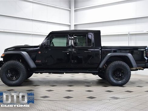 Used 2023 Jeep Gladiator Mojave w/ Trailer Tow Package image 4
