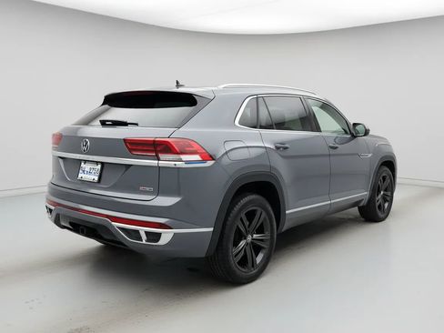 Used 2022 Volkswagen Atlas Cross Sport SEL R-Line image 6