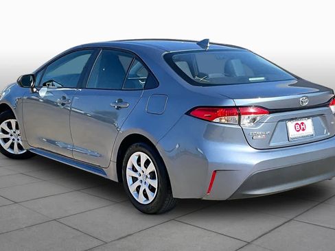Used 2025 Toyota Corolla LE FWD image 12