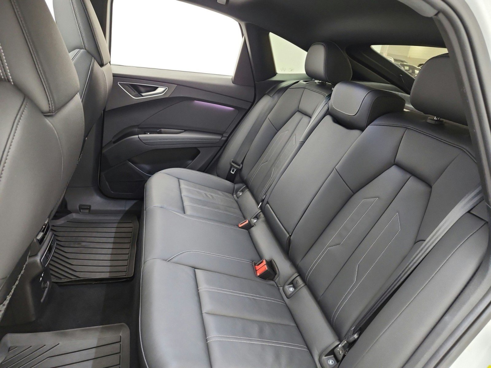 Used 2024 Audi Q4 e-tron Premium Plus AWD/4WD image 16