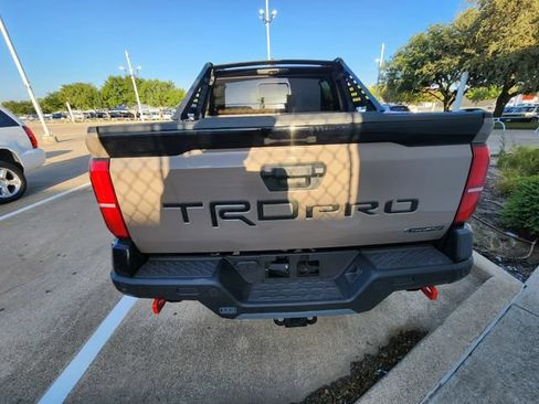 Used 2025 Toyota Tacoma TRD Pro AWD/4WD image 5
