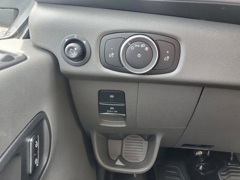 New 2025 Ford Transit 250 Low Roof image 28