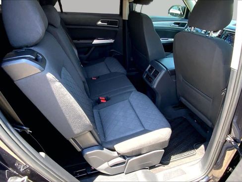 Used 2018 Volkswagen Atlas S FWD image 19