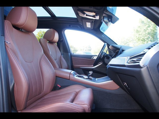 Used 2019 BMW X5 xDrive40i w/ Premium Package 2 AWD/4WD image 11