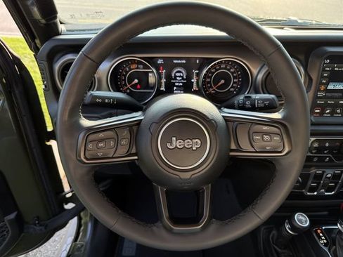 Used 2023 Jeep Wrangler Unlimited Sport w/ Sun And Sound Package AWD/4WD image 18