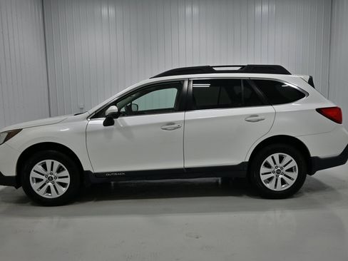 Used 2019 Subaru Outback 2.5i Premium AWD/4WD image 23