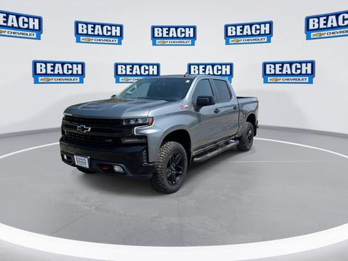 Used 2021 Chevrolet Silverado 1500 LT Trail Boss w/ Convenience Package II AWD/4WD image 4