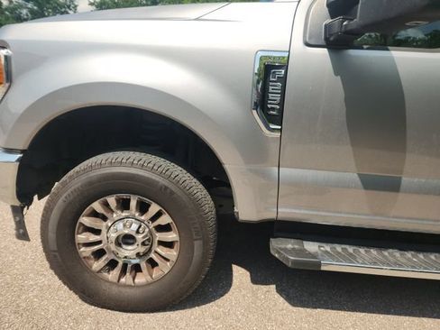 Used 2020 Ford F250 XLT w/ XLT Premium Package AWD/4WD image 24