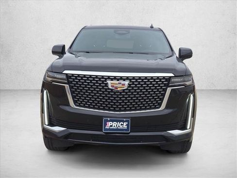 Used 2024 Cadillac Escalade ESV Luxury RWD image 2