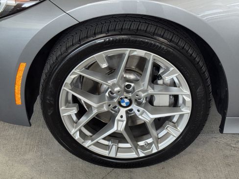 Used 2025 BMW 330i Sedan w/ Premium Package RWD image 36
