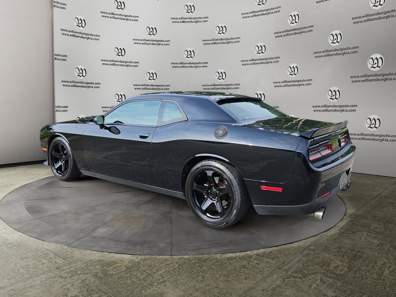 Used 2021 Dodge Challenger R/T RWD image 3