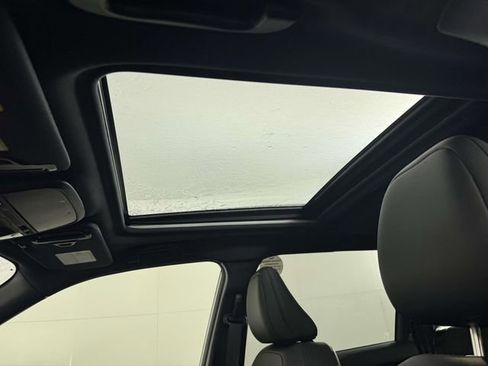 Used 2025 Subaru Forester Limited image 30