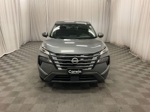 Used 2024 Nissan Rogue SV image 7