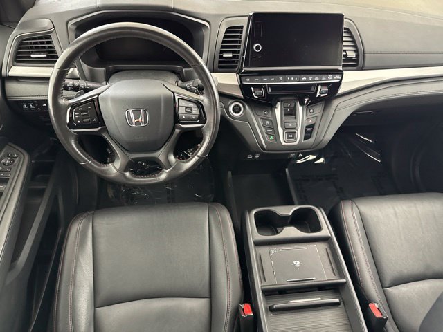 Used 2025 Honda Odyssey Sport-L image 27