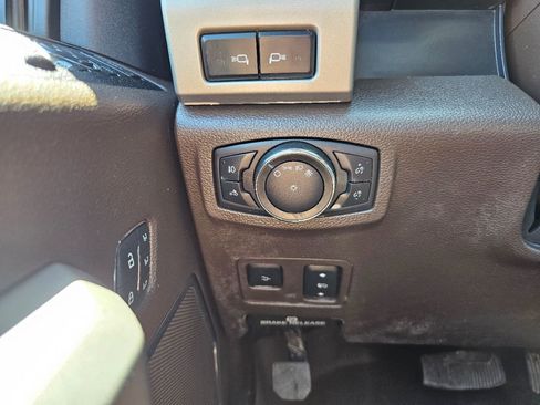 Used 2021 Ford F350 King Ranch w/ Chrome Package image 27