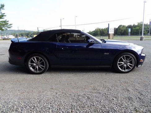 Used 2011 Ford Mustang GT Premium w/ Electronics Pkg RWD image 5