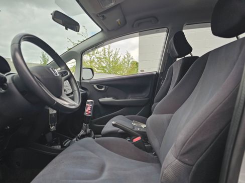 Used 2011 Honda Fit Sport image 22