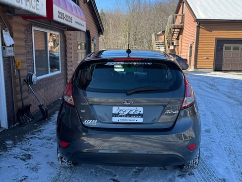 Used 2017 Ford Fiesta SE w/ Cold Weather Package image 5