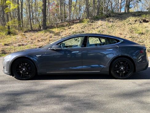 Used 2015 Tesla Model S 70D AWD/4WD image 10