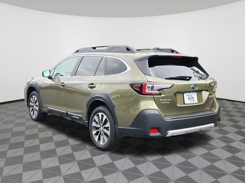 Certified 2025 Subaru Outback Limited AWD/4WD image 3