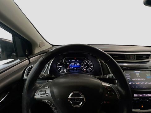 Used 2019 Nissan Murano SL w/ Cargo Package FWD image 7