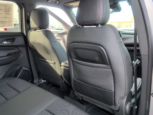 Used 2023 Chevrolet TrailBlazer RS w/ Convenience Package image 43